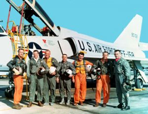 The Mercury Astronauts. From left: Scott Carpenter, Gordon Cooper, John Glenn, Gus Grissom, Wally Schirra, Alan Shepard and Deke Slayton. Image credit NASA