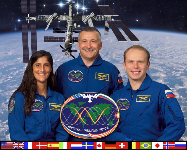 Expedition 15 crew picture. Image credit Space Boosters