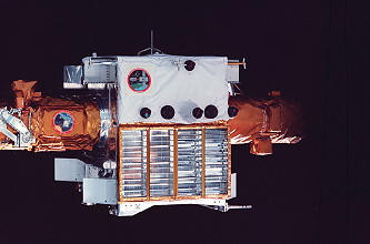  Other experiments included an automated spacecraft called the SPARTAN, which studied the solar corona and solar wind. Steve Robinson used a robotic arm to release it on the third day and they retrieved it on the sixth.